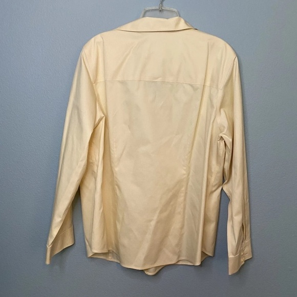 Chico's Yellow No Iron Button Up Top Women's Size 3 (US 16) - Picture 2 of 4
